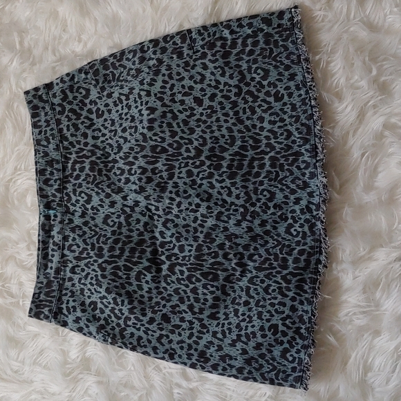 Umgee Mini Skirt - Picture 2 of 7